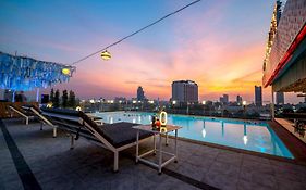 Sunday Ja Plus Hotel